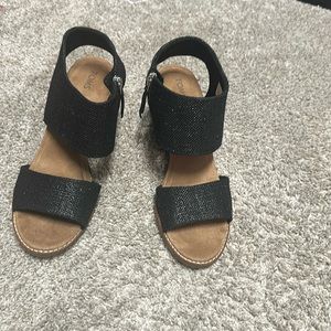 New 👡Toms Super Cute Summer Style Majorca Cutout Sandals Size 8.5